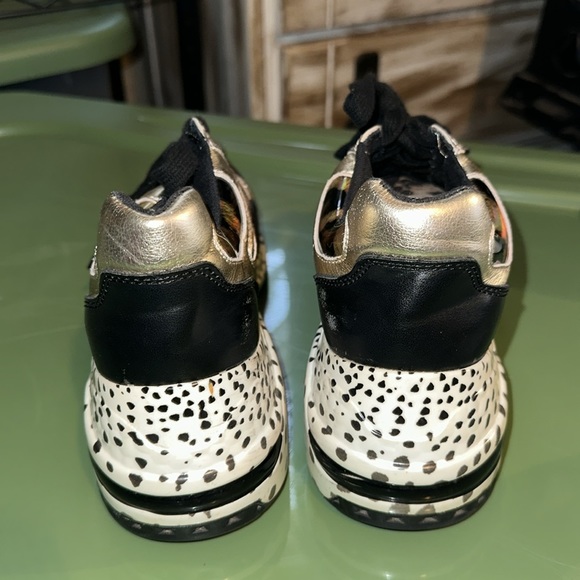 Steve Madden Sneakers - Picture 3 of 5